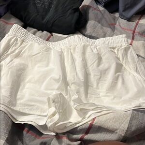 Amazon Essentials Classic White Shorts